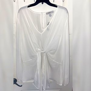 WHITE FRONT TIE TOP.